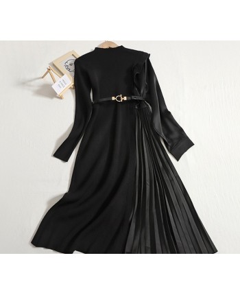 Платье с атласной вставкой черное 110839