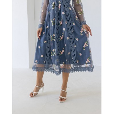 Голубое платье с вышивкой 111667 Голубое платье с вышивкой 111667