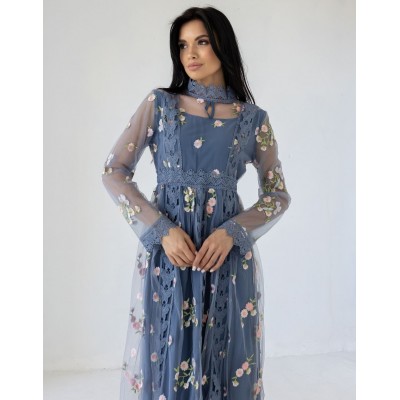 Голубое платье с вышивкой 111667 Голубое платье с вышивкой 111667