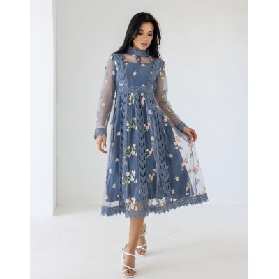 Голубое платье с вышивкой 111667 Голубое платье с вышивкой 111667