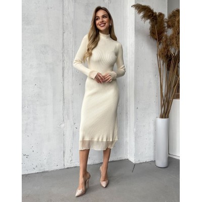 Трикотажна сукня з рюшами 111642 Трикотажна сукня з рюшами 111642