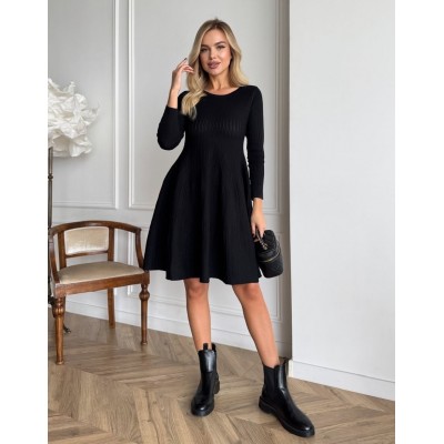 Чорна сукня-дзвіночок 111768 Чорна сукня-дзвіночок 111768