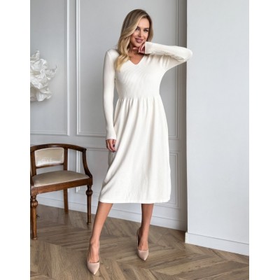 Сукня з пишною спідницею молочна 111766 Сукня з пишною спідницею молочна 111766