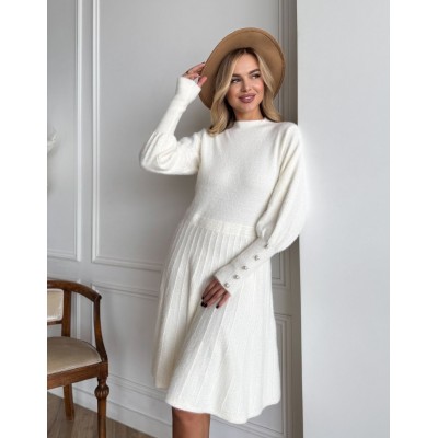 Біла пухнаста сукня 111771 Біла пухнаста сукня 111771