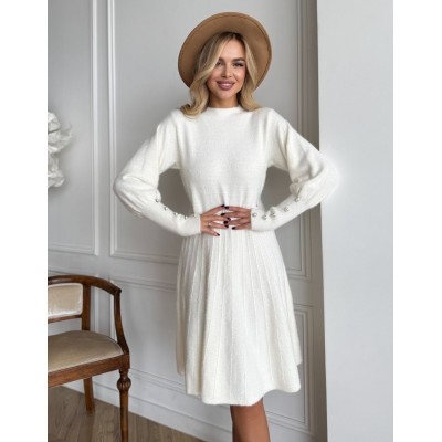 Біла пухнаста сукня 111771 Біла пухнаста сукня 111771