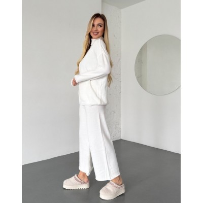 Вязаний костюм білий 111814 Вязаний костюм білий 111814