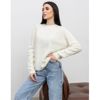 Пухнастий вовняний светр молочний 111821 Пухнастий вовняний светр молочний 111821