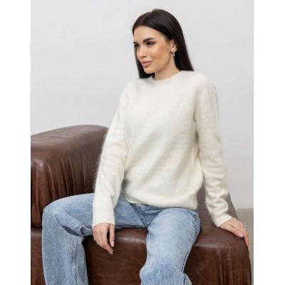 Пухнастий вовняний светр молочний 111821 Пухнастий вовняний светр молочний 111821