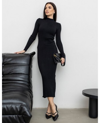 Силуэтное платье миди черное 111826