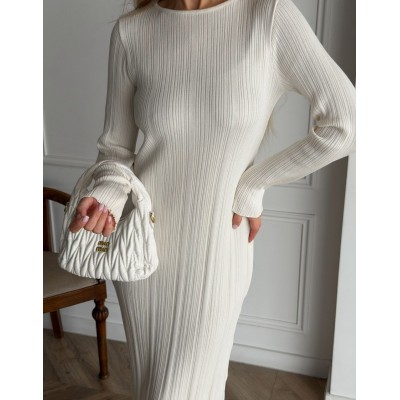 Трикотажна сукня міді молочна 111829 Трикотажна сукня міді молочна 111829