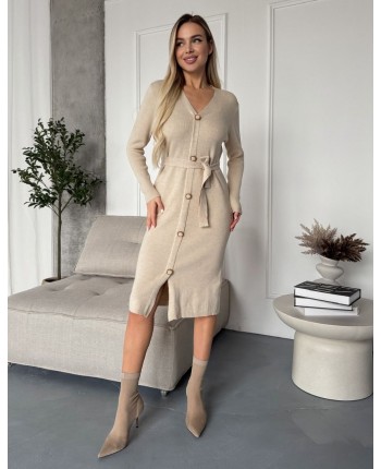 Бежевое платье с пуговицами 111803