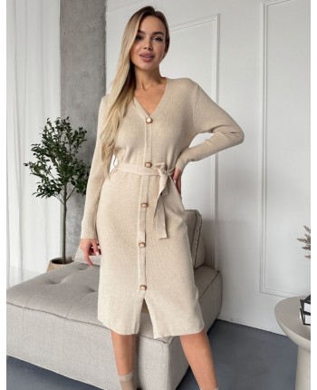 Бежевое платье с пуговицами 111803