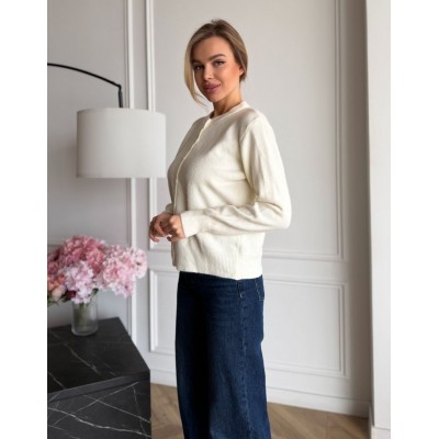 Білий кардиган на гудзиках 111847 Білий кардиган на гудзиках 111847