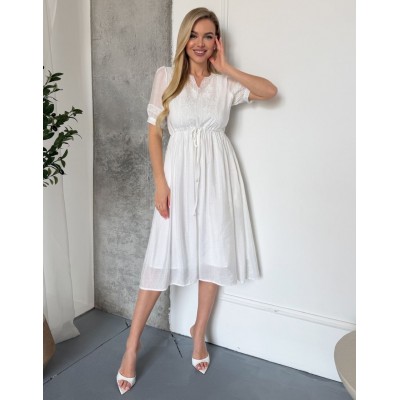 Біла сукня з вишивкою 111857 Біла сукня з вишивкою 111857