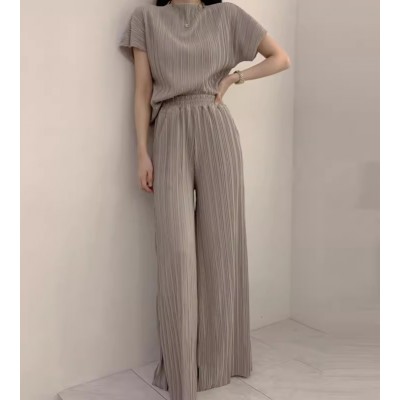 Костюм-пліссе 111126 Костюм-пліссе 111126