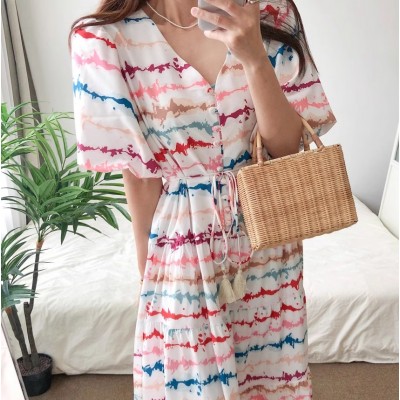 Різнокольорова сукня з поясом 111475 Різнокольорова сукня з поясом 111475