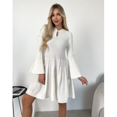 Біла сукня з пишними рукавами 111620 Біла сукня з пишними рукавами 111620