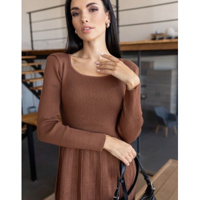 Трикотажное платье мини коричневое 111530 Трикотажное платье мини коричневое 111530