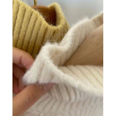 Светр білий 111626 Светр білий 111626